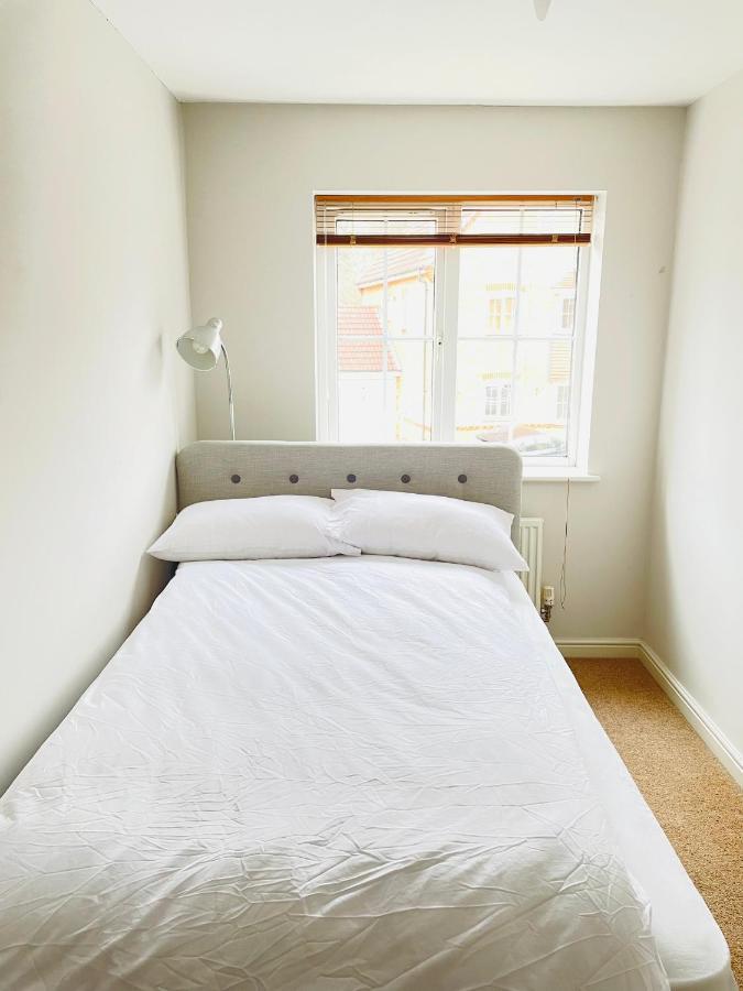 Mezzo House- Entire Property Ковентри Экстерьер фото