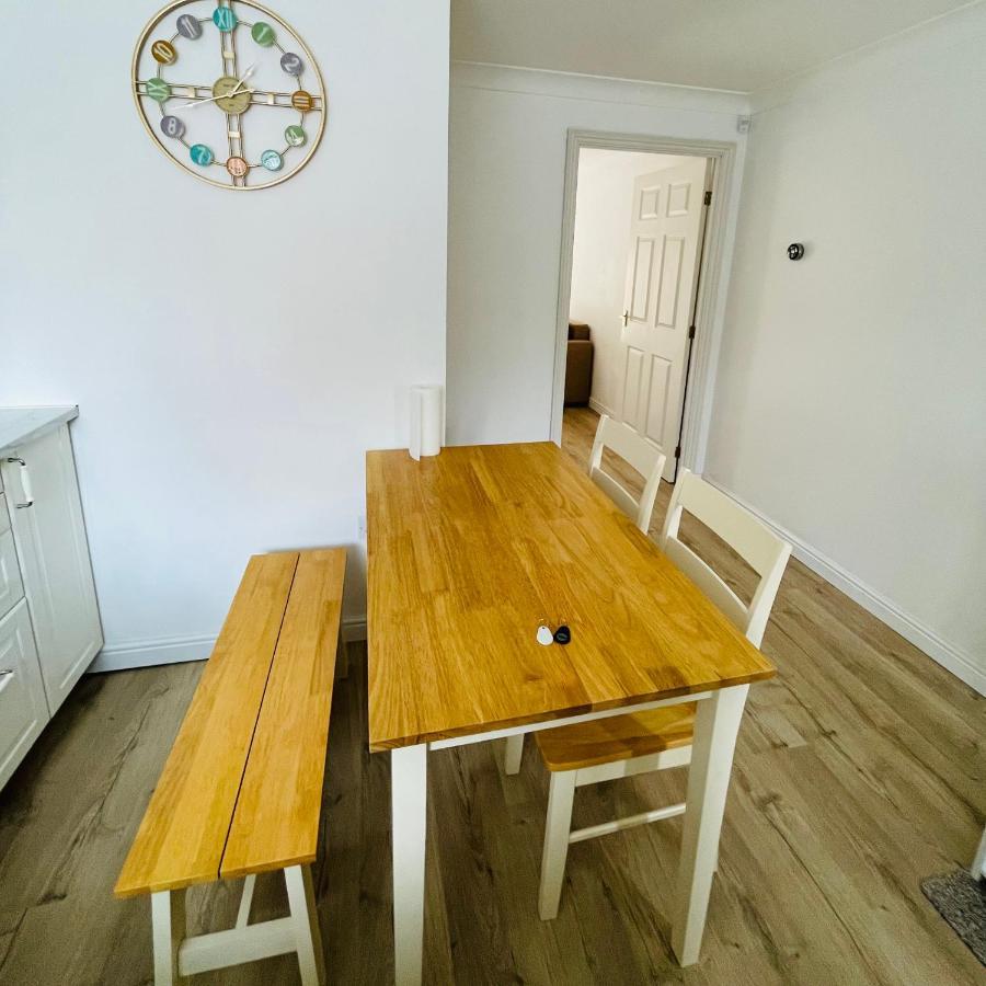 Mezzo House- Entire Property Ковентри Экстерьер фото